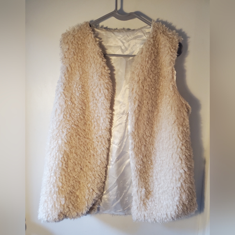 🩷 Faux Wool Vest